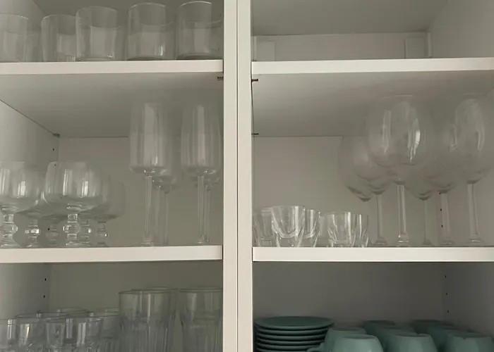 4 20km Dus Airport *