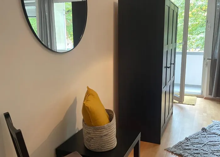 4 20km Dus Airport *