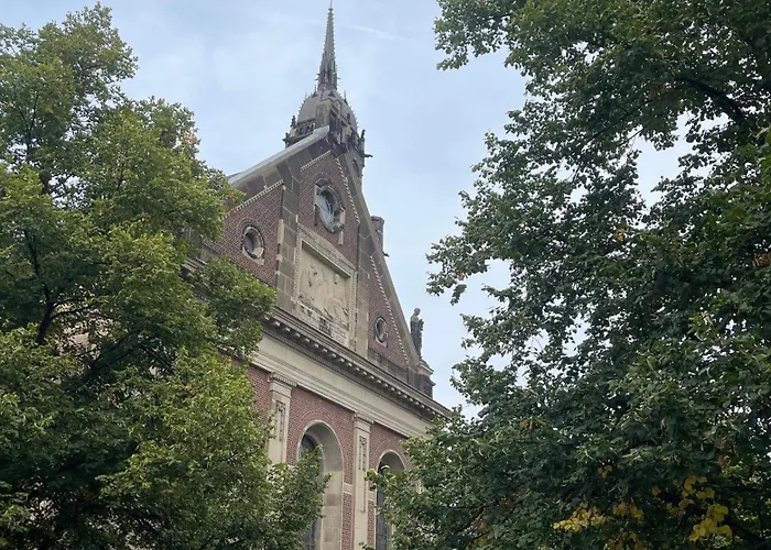 4 20km Dus Airport Lejlighed